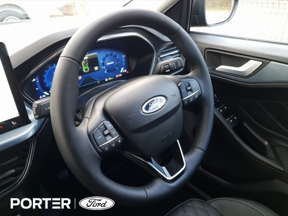 2023 Ford Focus - image 15