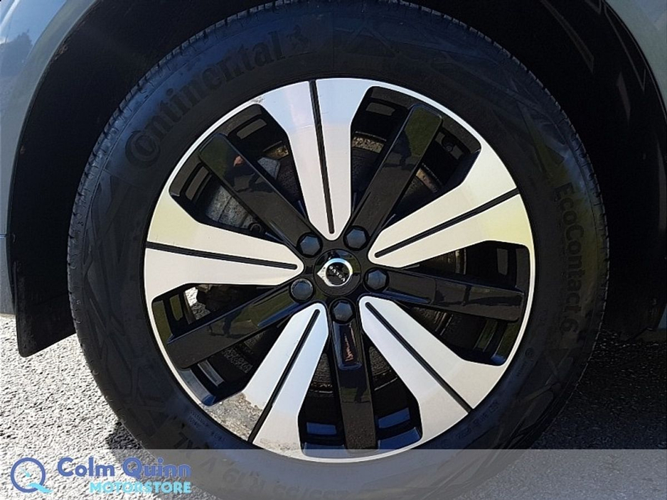 2023 Volvo XC60 - image 5