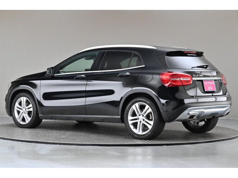 2016 Mercedes-Benz GLA Class GLA 180 *HALF LEATHER*REVERSE CAM*PARK SENSORS* €18,890