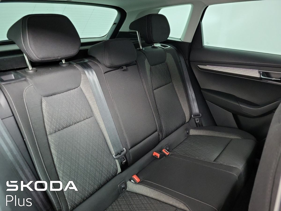 2023 Skoda Karoq - image 24