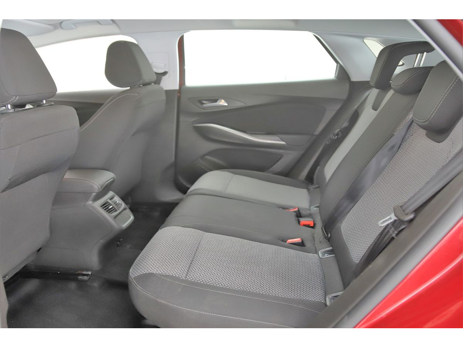 2021 Opel Grandland X - image 16