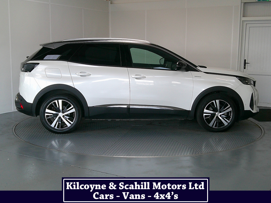 2023 Peugeot 3008 - image 9