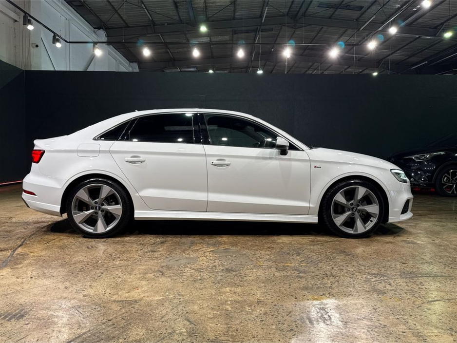 2018 Audi A3 1.4 AUTOMATIC - ALLOY WHEELS - MULTI FUNCTION STEERING WHEEL - CRUISE CONTROL - ELECTRIC SEATS - €22,950