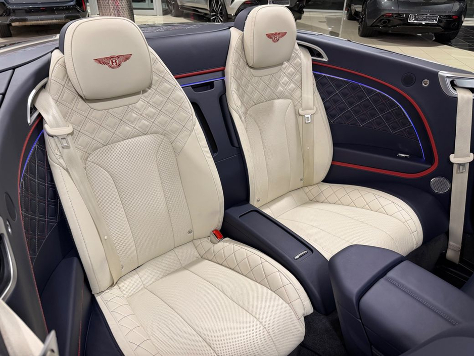 2022 Bentley Continental - image 29