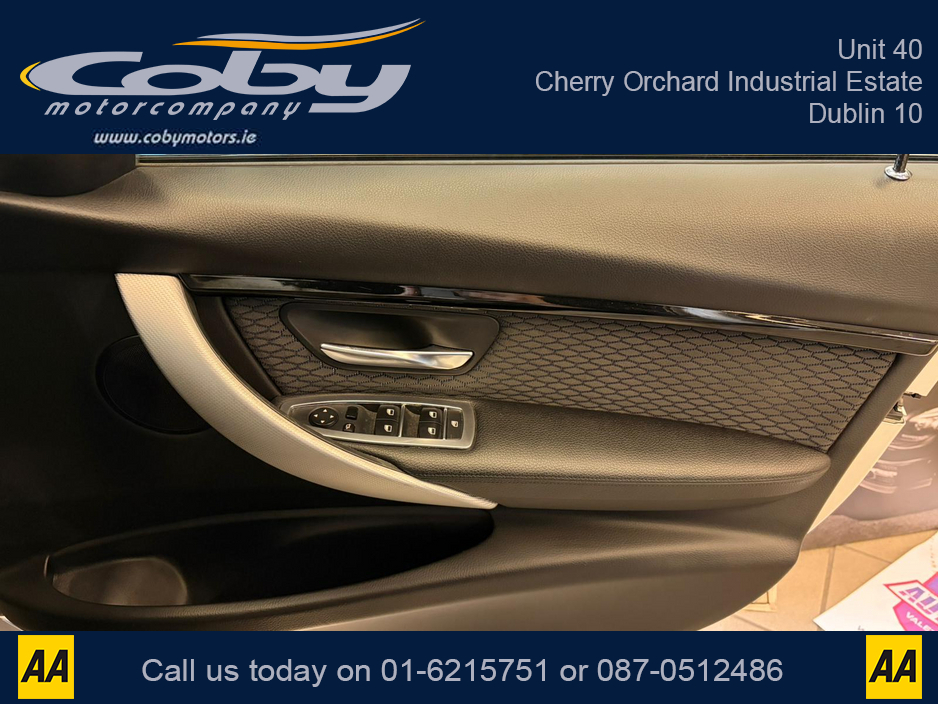 2017 BMW 3 Series - image 35