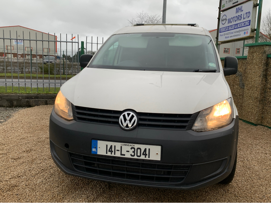 2014 Volkswagen Caddy - image 2
