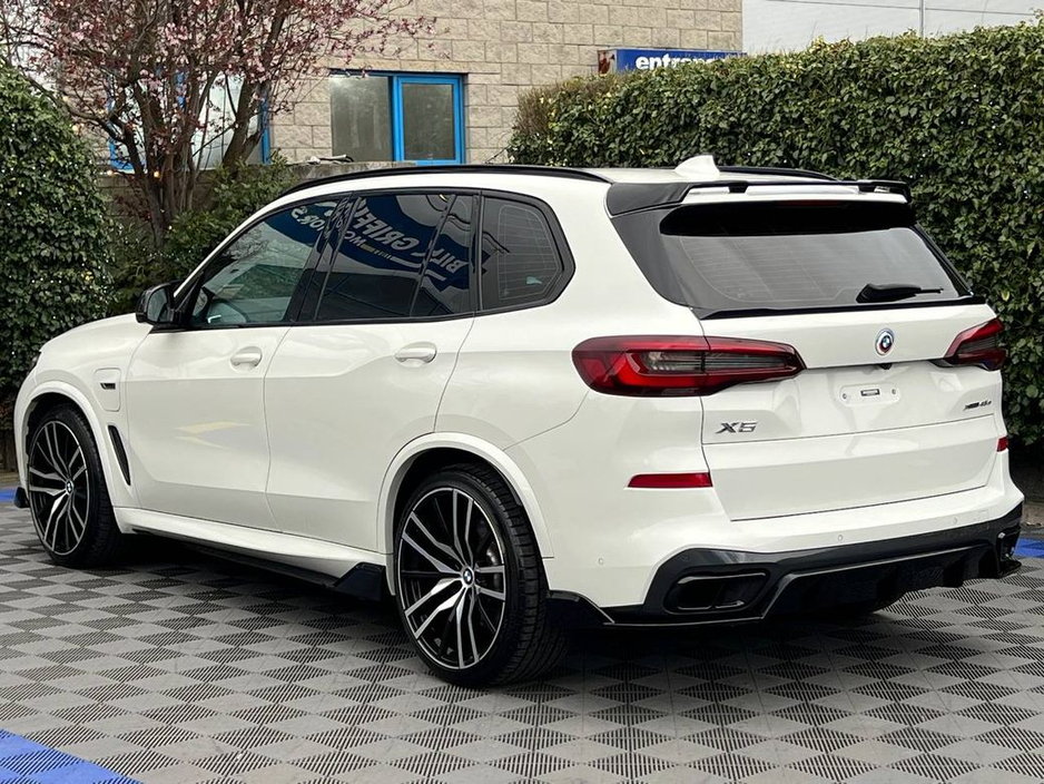 2022 BMW X5 - image 7