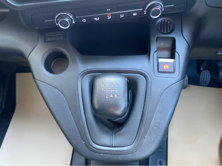 2022 Peugeot Partner Professional Premium 100 HDi €12,495