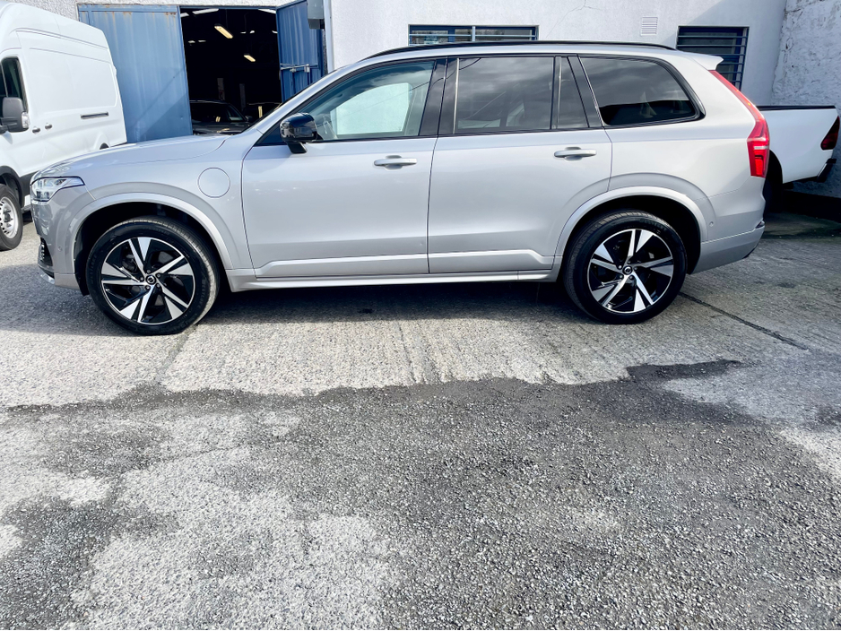 2023 Volvo XC90 - image 33