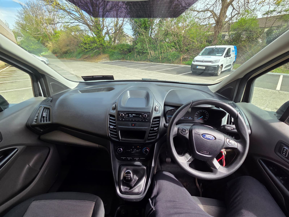2021 Ford Transit Connect - image 15