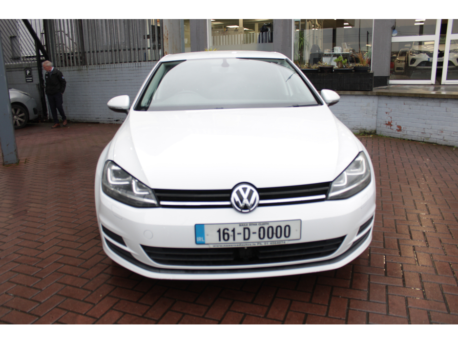 2016 Volkswagen Golf - image 9