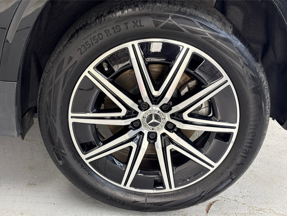 2025 Mercedes-Benz EQA - image 11