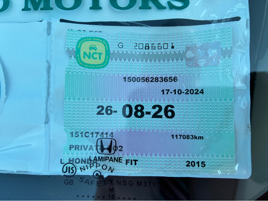 2015 Honda Fit - image 6