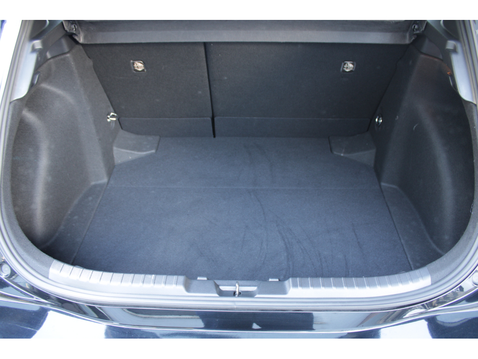 2020 Toyota Corolla - image 21