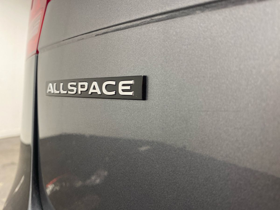 2024 Volkswagen Tiguan - image 31