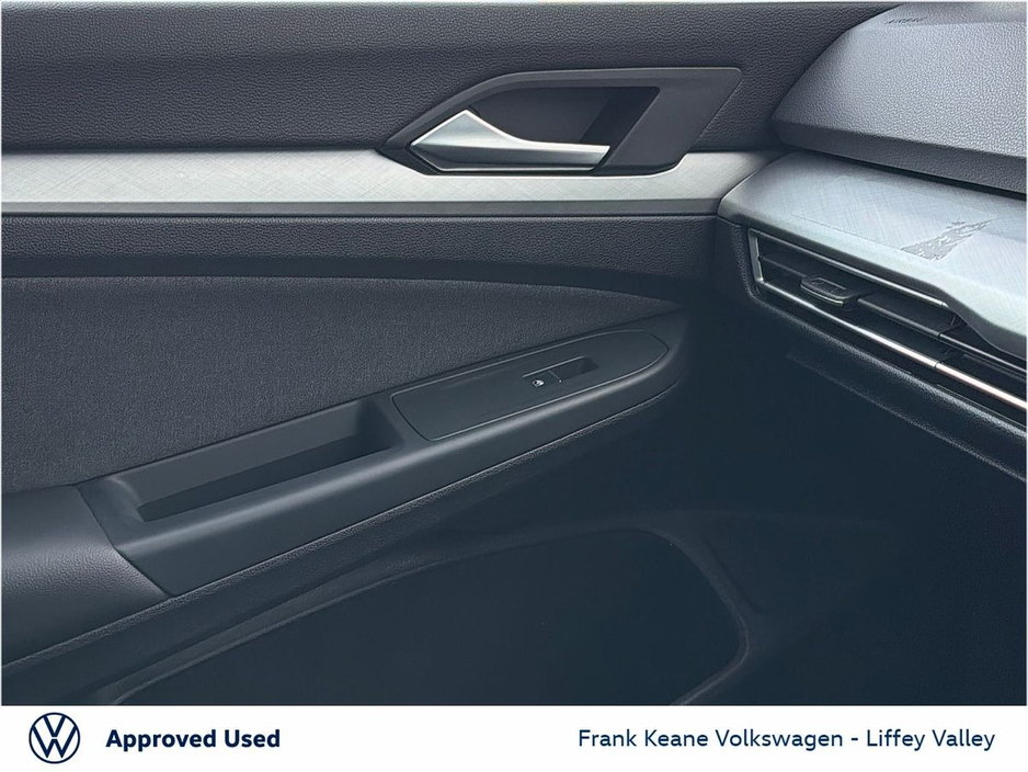 2025 Volkswagen Golf - image 18