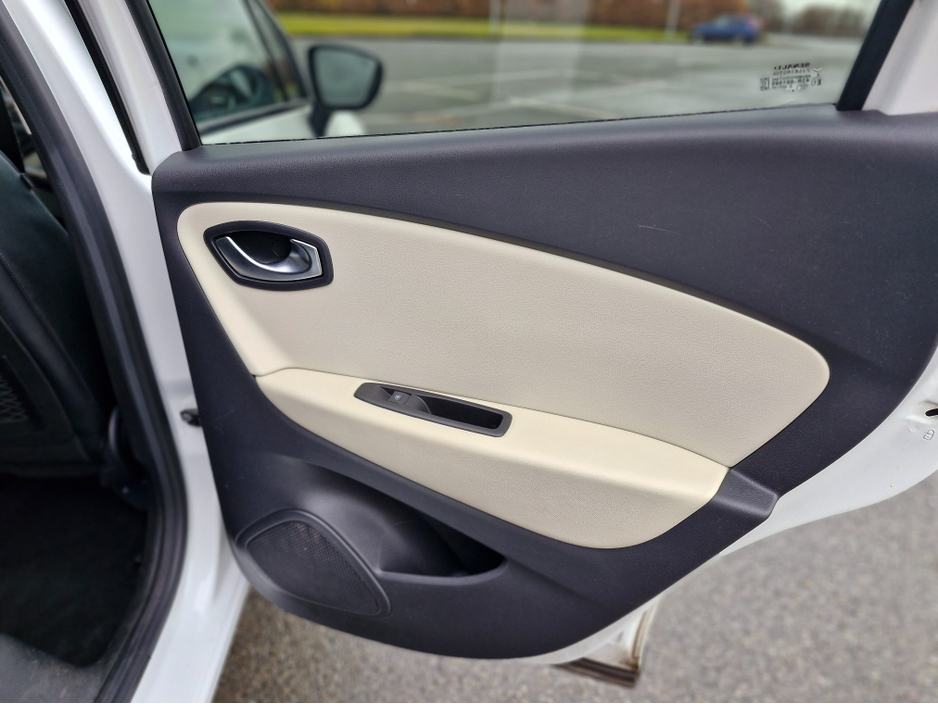 2019 Renault Captur - image 22