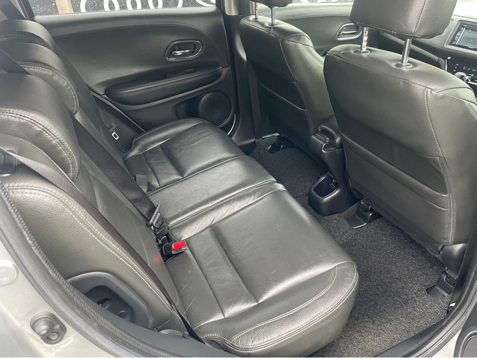 2015 Honda Vezel - image 15