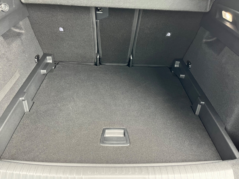 2025 Peugeot 3008 1.2 MHEV 145bhp eDCS6 Allure €43,950