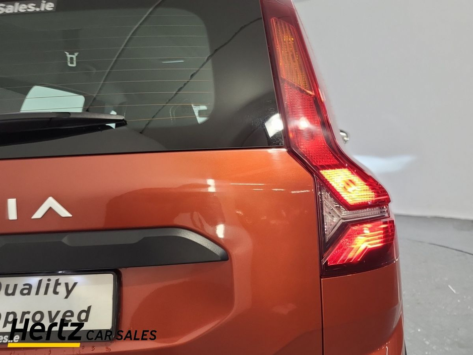 2024 Dacia Jogger - image 8