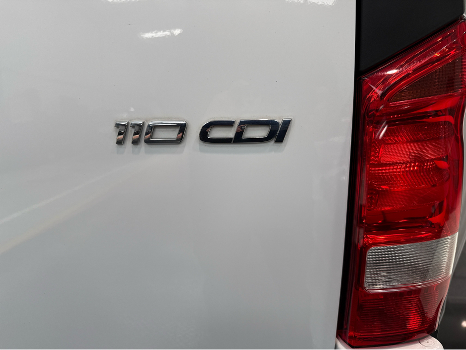 2023 Mercedes-Benz Vito - image 23