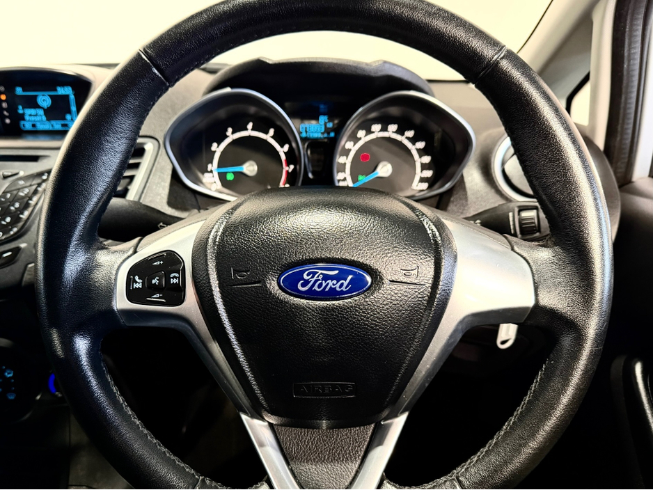 2014 Ford Fiesta ZETEC 1.25 60PS M5 4DR MCA €8,990