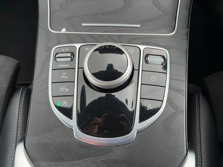 2019 Mercedes-Benz C Class - image 17