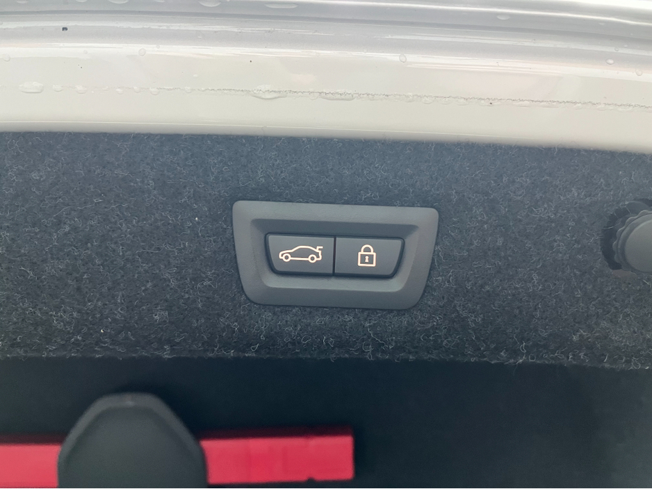 2017 BMW 5 Series €22950 2017 BMW 530E LUXURY IPERFORMANCE 2.0 AUTOMATIC / CRUISE CONTROL / 360° CAMERA / ELECTRIC MEMORY & HEATED SEATS / HEATED REAR SEATS / AMBIENT LIGHTS €22,950