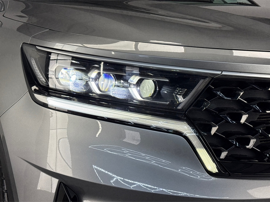 2023 Kia Sorento - image 9