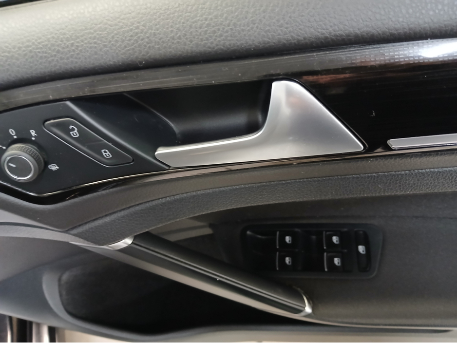 2018 Volkswagen Golf 1.0 TSI HIGHLINE 6 SPEED  5DR 110BHP : FINANCE ARRANGED : €16,950