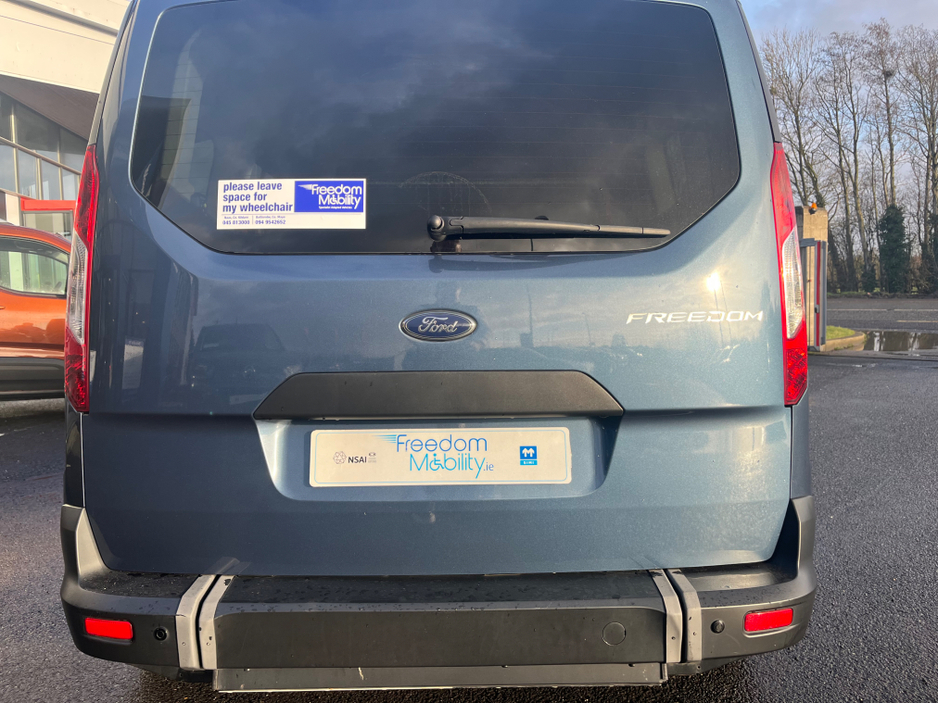 2021 Ford Tourneo Connect LWB, Wheelchair Accessible €24,995