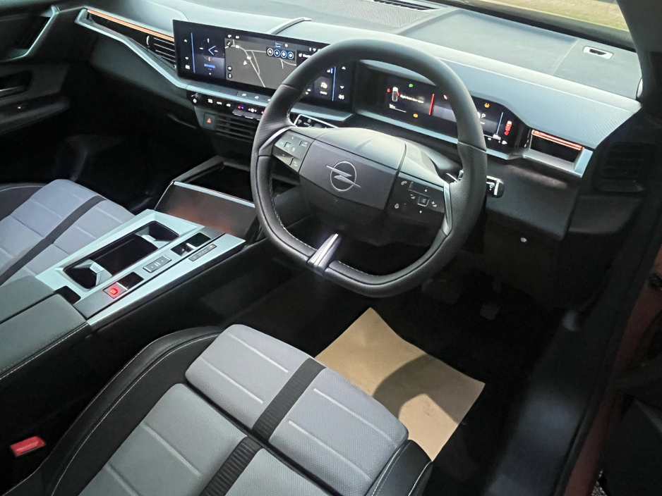 2026 Opel Grandland - image 8