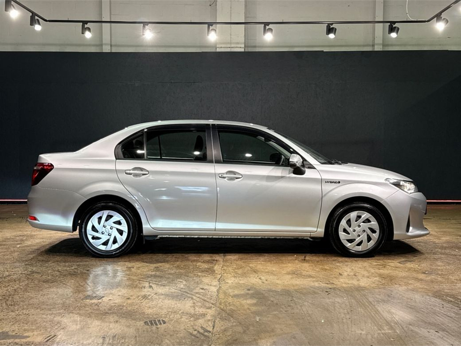 2020 Toyota Corolla - image 2