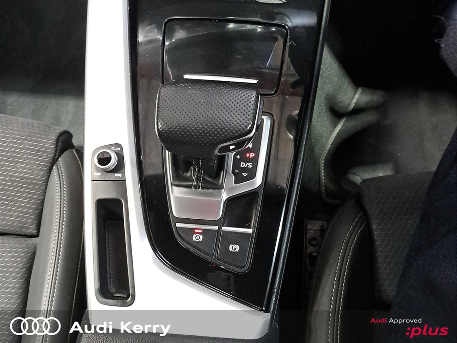 2022 Audi A4 - image 17