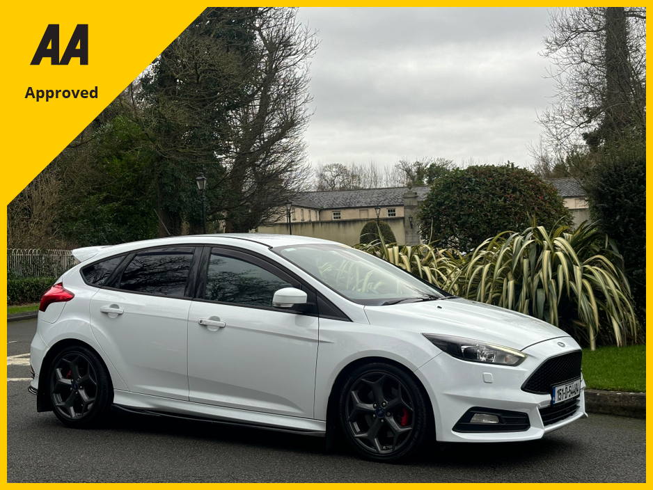 2015 Ford Focus 2.0 TDCI ST-3 185BHP 5DR €11,950