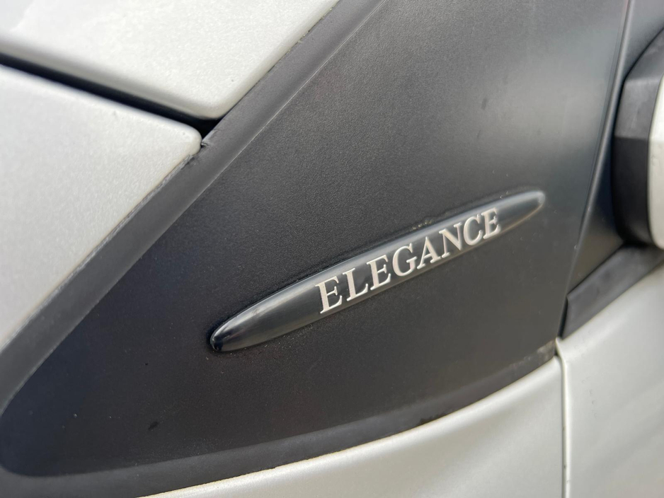 2012 Mercedes-Benz A Class - image 5