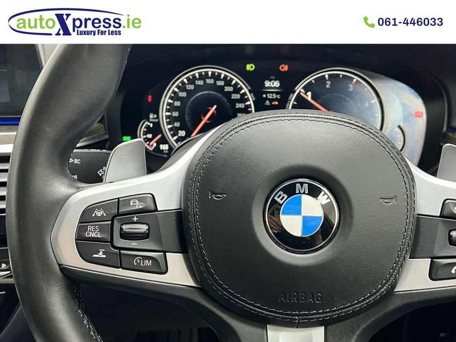 2018 BMW 5 Series - image 37