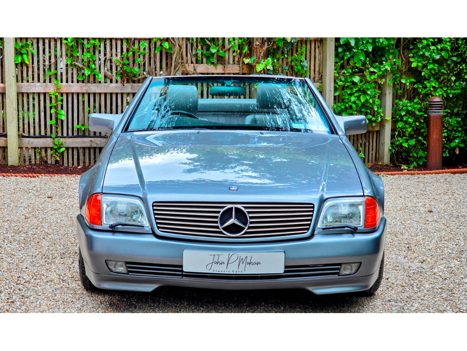 1991 Mercedes-Benz 300 - image 2