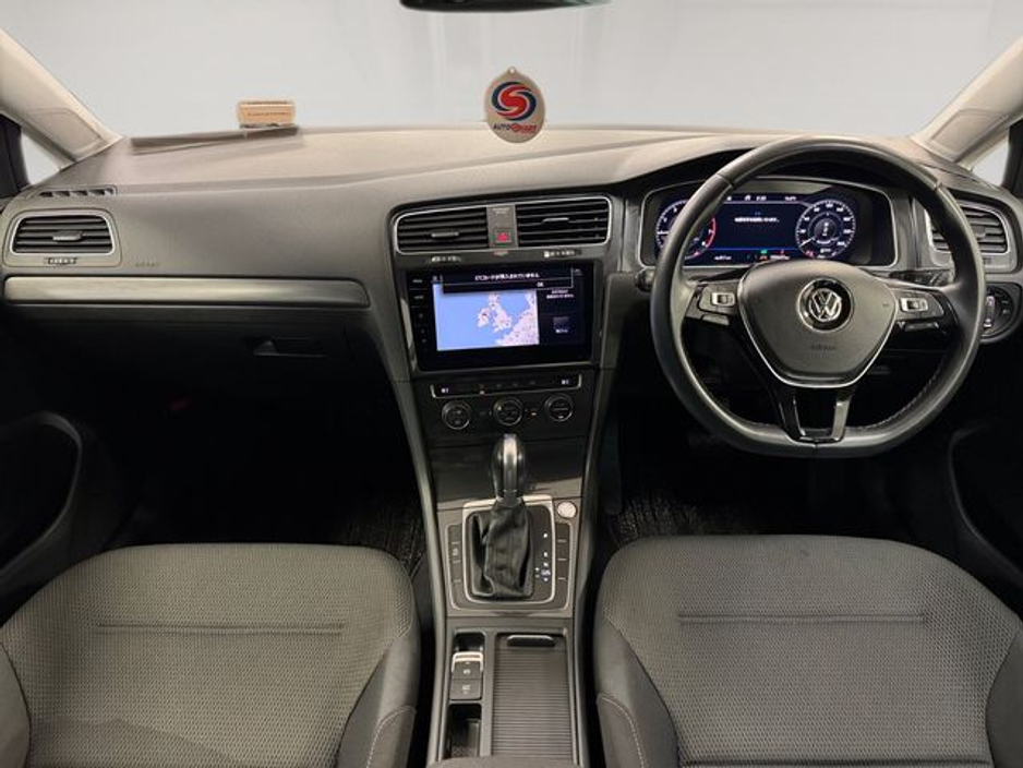 2018 Volkswagen Golf - image 15