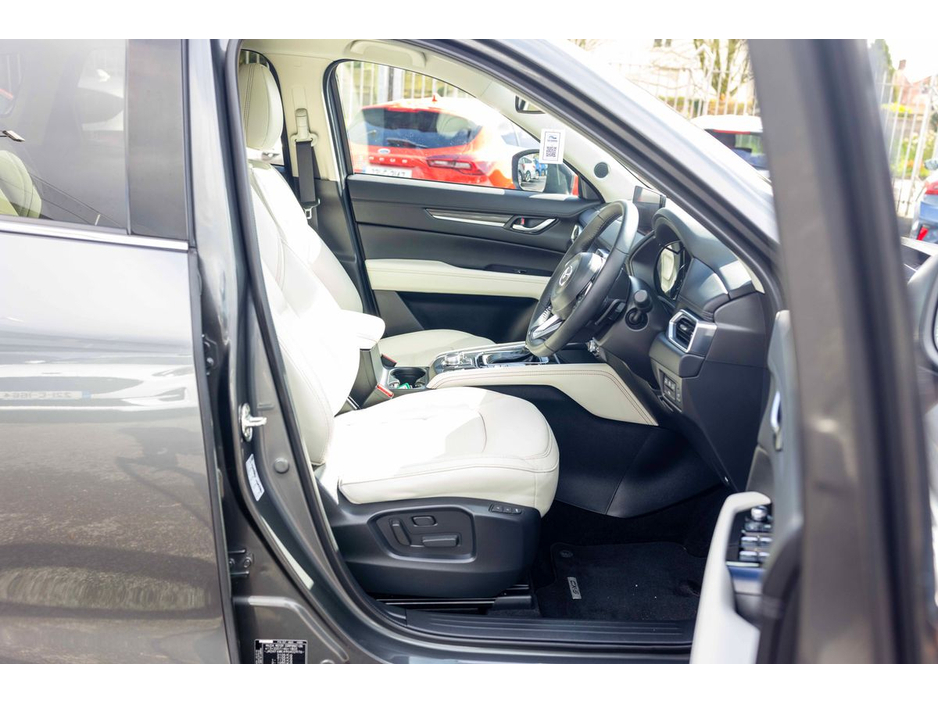 2025 Mazda CX-5 - image 18