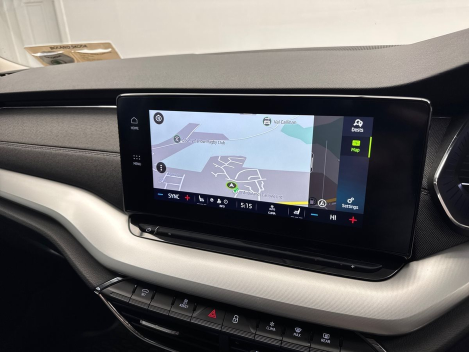 2023 Skoda Octavia - image 19