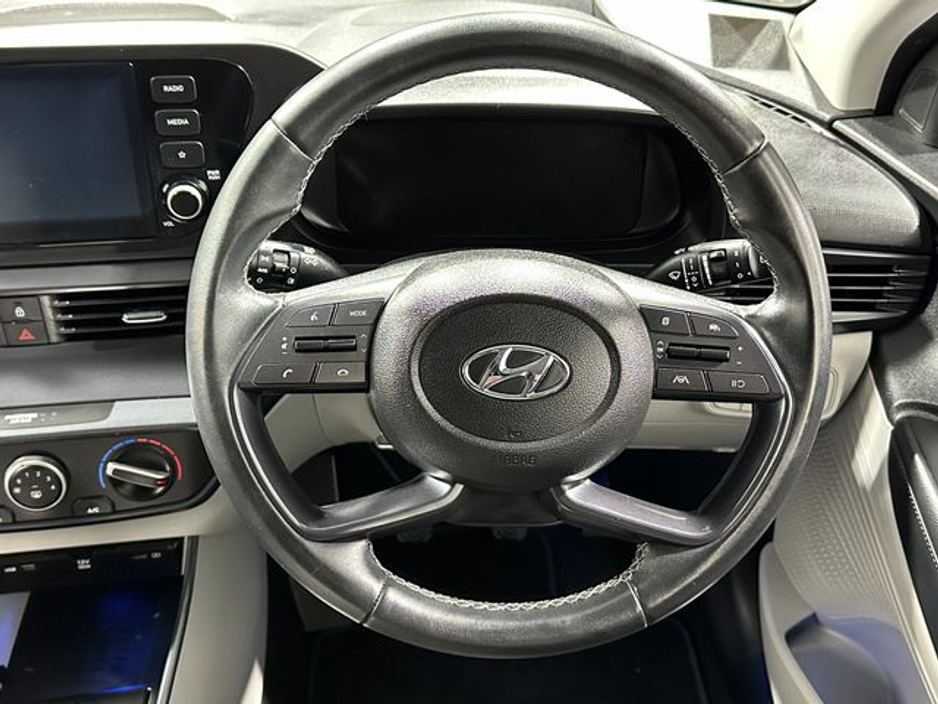 2023 Hyundai i20 - image 12