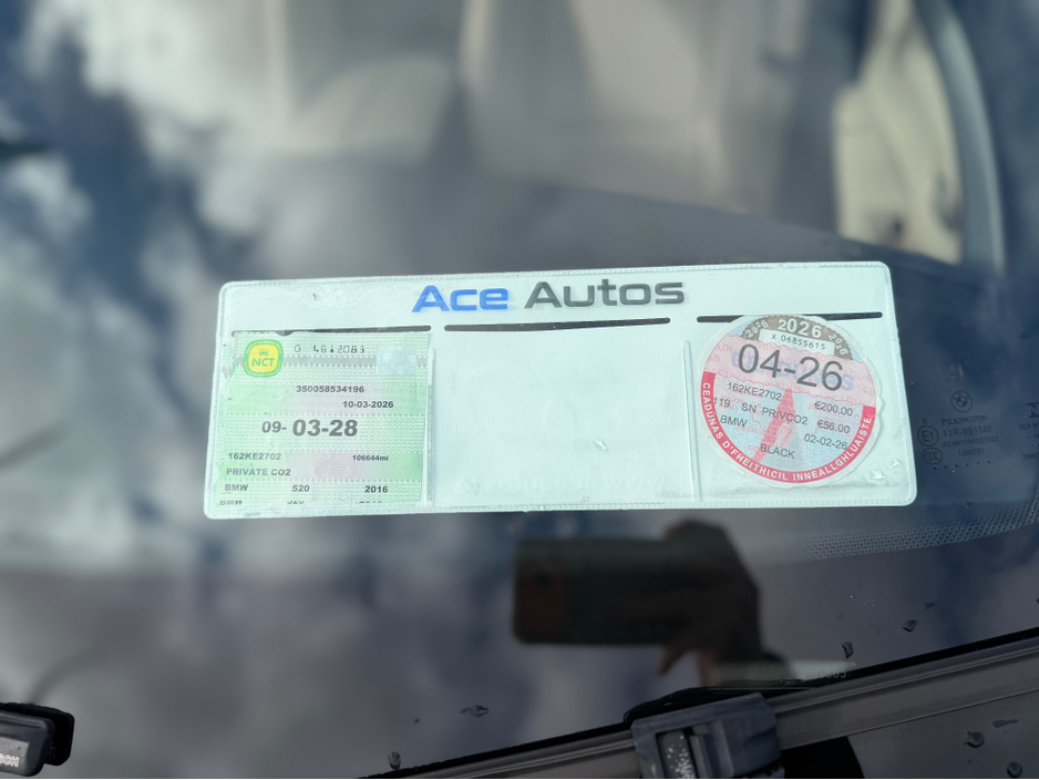 2016 BMW 5 Series - image 12