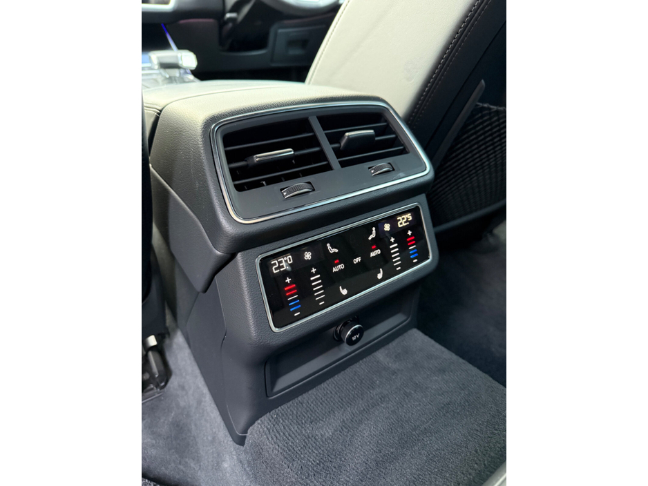 2021 Audi A6 - image 8