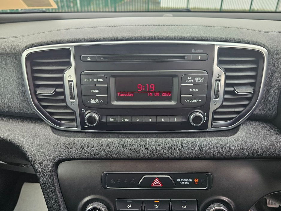 2017 Kia Sportage - image 18