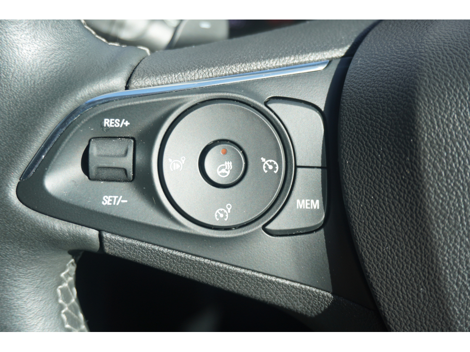 2023 Opel Grandland - image 20