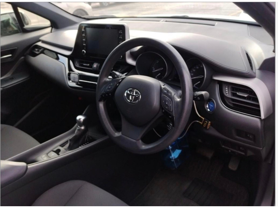 2020 Toyota C-HR - image 4