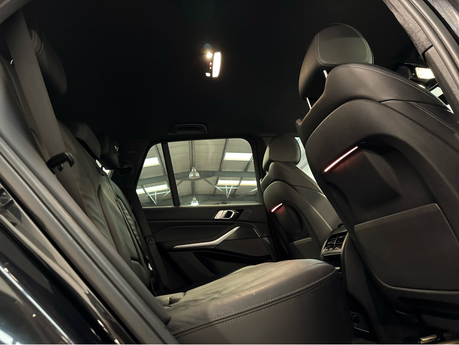 2019 BMW X5 - image 20
