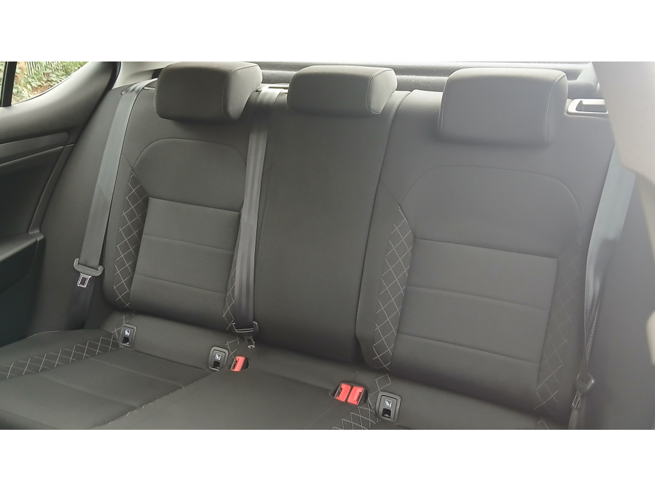 2020 Skoda Superb - image 18