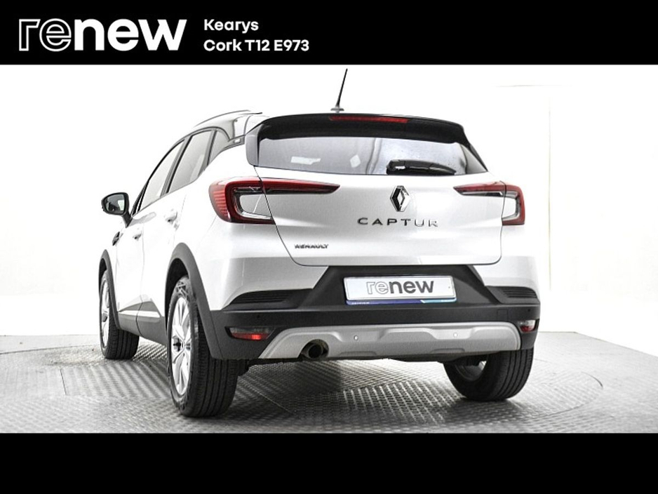 2020 Renault Captur - image 3